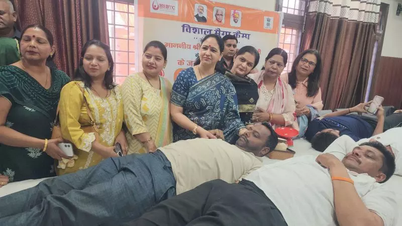 Haryana : कुरुक्षेत्र में 123 यूनिट रक्तदान Haryana : कुरुक्षेत्र में 123 यूनिट रक्तदान