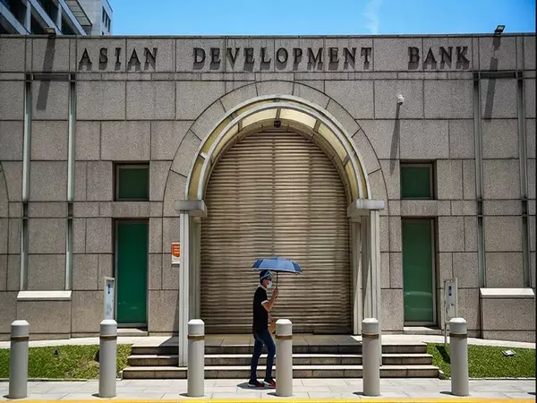 वित्त मंत्री सीतारमण के साथ द्विपक्षीय बैठक पर ADB ने कहा, पाकिस्तान से जुड़े मुद्दों पर चर्चा नहीं हुई वित्त मंत्री सीतारमण के साथ द्विपक्षीय बैठक पर ADB ने कहा, पाकिस्तान से जुड़े मुद्दों पर चर्चा नहीं हुई