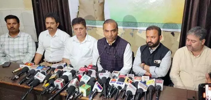 BJP नेताओं ने वक्फ संशोधन अधिनियम 2025 के सकारात्मक पहलुओं पर प्रकाश डाला BJP नेताओं ने वक्फ संशोधन अधिनियम 2025 के सकारात्मक पहलुओं पर प्रकाश डाला