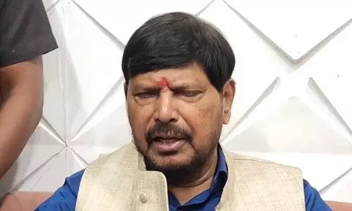 पहलगाम हमले के बाद पाकिस्तान से आर-पार की लड़ाई होनी चाहिए : रामदास आठवले