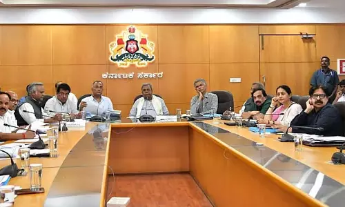 CM ने अधिकारियों को निर्देश दिया कि राज्य के किसी भी गांव में पेयजल समस्या नहीं होनी चाहिए CM ने अधिकारियों को निर्देश दिया कि राज्य के किसी भी गांव में पेयजल समस्या नहीं होनी चाहिए