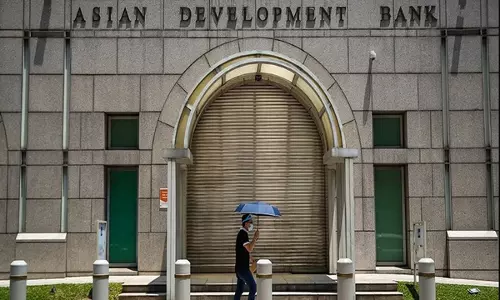 सीतारमण के साथ द्विपक्षीय बैठक पर ADB ने कहा- पाकिस्तान से संबंधित मुद्दों पर चर्चा नहीं हुई