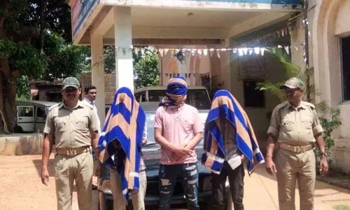 अंतरराज्यीय डकैती गिरोह का भंडाफोड़, तीन गिरफ्तार अंतरराज्यीय डकैती गिरोह का भंडाफोड़, तीन गिरफ्तार