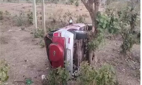 MP NEWS: तेज आंधी के कारण कार पलटी, 3 की दर्दनाक मौत