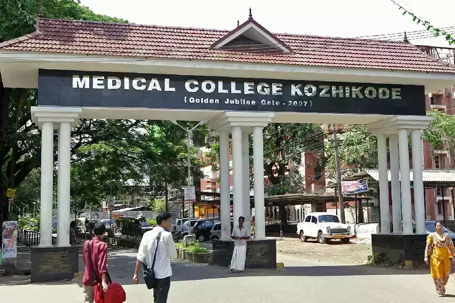 Kozhikode एमसीएच में पहले हुई दुर्घटना की जांच के बीच फिर से धुएं का डर Kozhikode एमसीएच में पहले हुई दुर्घटना की जांच के बीच फिर से धुएं का डर