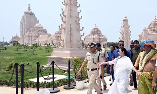 विवाद के बीच दीघा जगन्नाथ मंदिर स्थल से ‘धाम’ का चिन्ह हटाया गया विवाद के बीच दीघा जगन्नाथ मंदिर स्थल से ‘धाम’ का चिन्ह हटाया गया