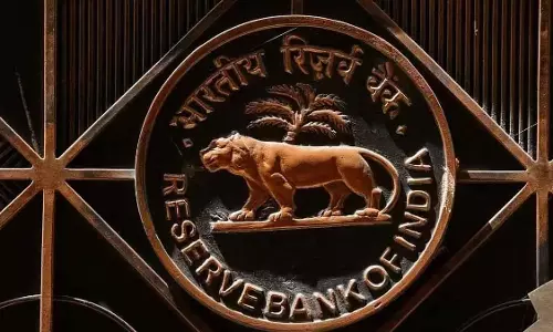 इस वित्त वर्ष में आरबीआई दरों में भारी कटौती कर सकता है: एसबीआई