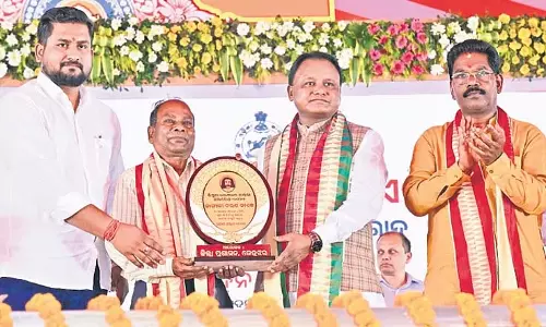 CM Majhi ने क्योंझर में 1,155 करोड़ रुपये की 340 परियोजनाओं का शुभारंभ किया