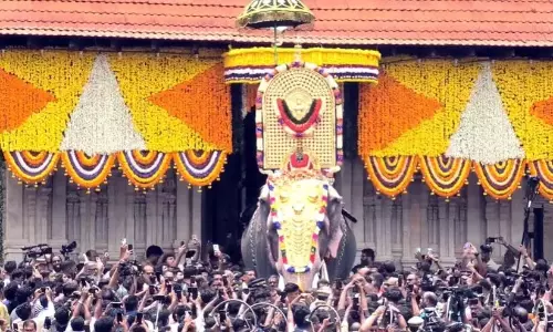 Thrissur Pooram ; केएसआरटीसी और निजी बसें अतिरिक्त सेवाओं के साथ