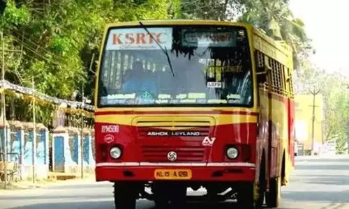 Kerala : सतर्कता विभाग ने नशे में धुत केएसआरटीसी चालक को गिरफ्तार किया Kerala : सतर्कता विभाग ने नशे में धुत केएसआरटीसी चालक को गिरफ्तार किया