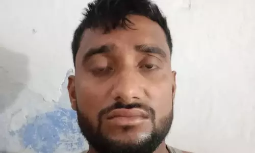 Haryana : ऑनलाइन धोखाधड़ी के आरोप में पुलिस ने फर्जी सैन्य अधिकारी को किया गिरफ्तार Haryana : ऑनलाइन धोखाधड़ी के आरोप में पुलिस ने फर्जी सैन्य अधिकारी को किया गिरफ्तार