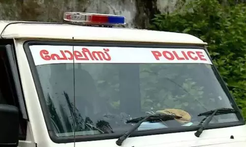बचाई गई लड़की का बयान; पुलिस वेश्यावृत्ति गिरोह की जांच कर रही बचाई गई लड़की का बयान; पुलिस वेश्यावृत्ति गिरोह की जांच कर रही