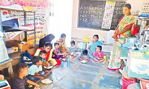 TG News : मिनी आंगनवाड़ी शिक्षकों को पदोन्नति वेतन में वृद्धि