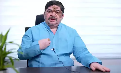 RTC अभी ठीक हो रही है हड़ताल पर मत जाओ: मंत्री पोन्नम प्रभाकर RTC अभी ठीक हो रही है हड़ताल पर मत जाओ: मंत्री पोन्नम प्रभाकर
