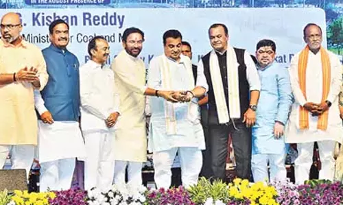 Nitin Gadkari : अगले तीन वर्षों में 2 लाख करोड़ रुपये के कार्य होंगे Nitin Gadkari : अगले तीन वर्षों में 2 लाख करोड़ रुपये के कार्य होंगे