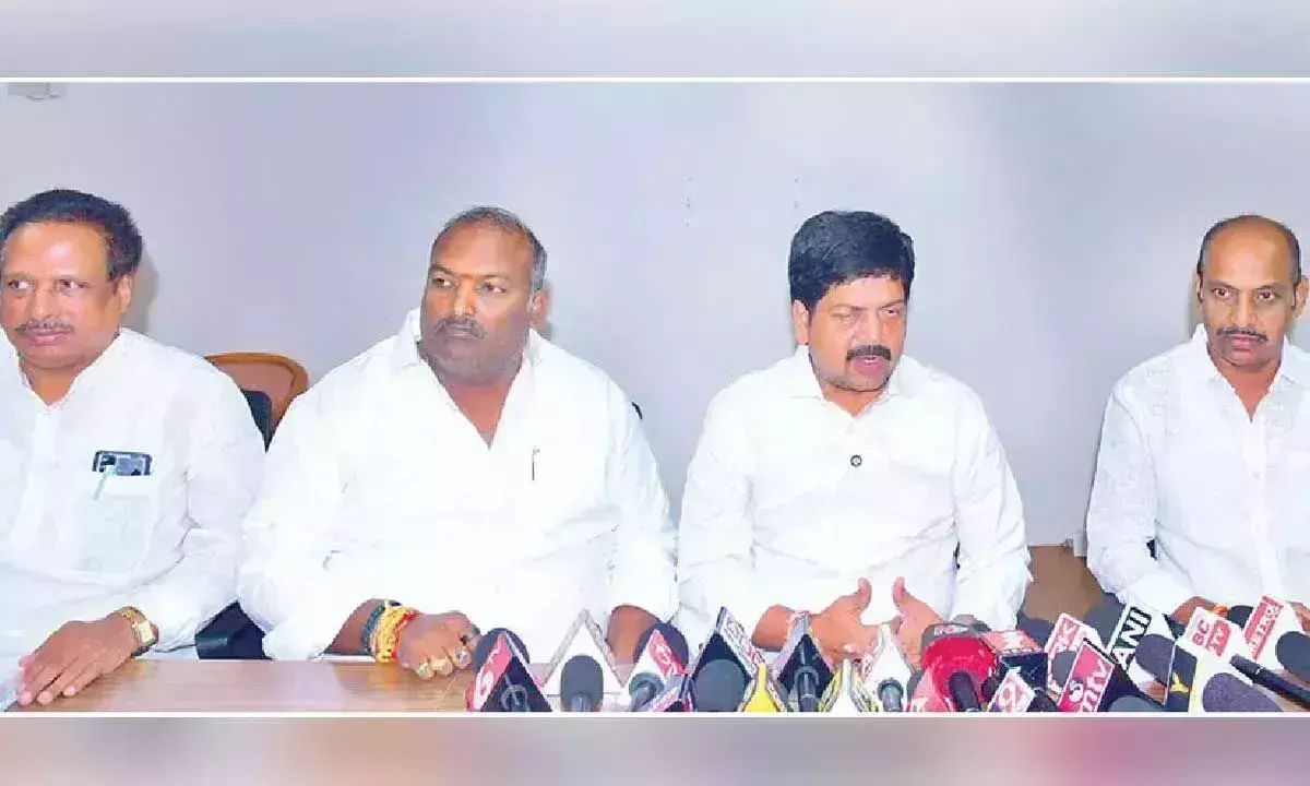 Anakapalli को आंध्र प्रदेश के दूसरे सबसे बड़े जिले के रूप में विकसित करने के प्रयास जारी हैं Anakapalli को आंध्र प्रदेश के दूसरे सबसे बड़े जिले के रूप में विकसित करने के प्रयास जारी हैं