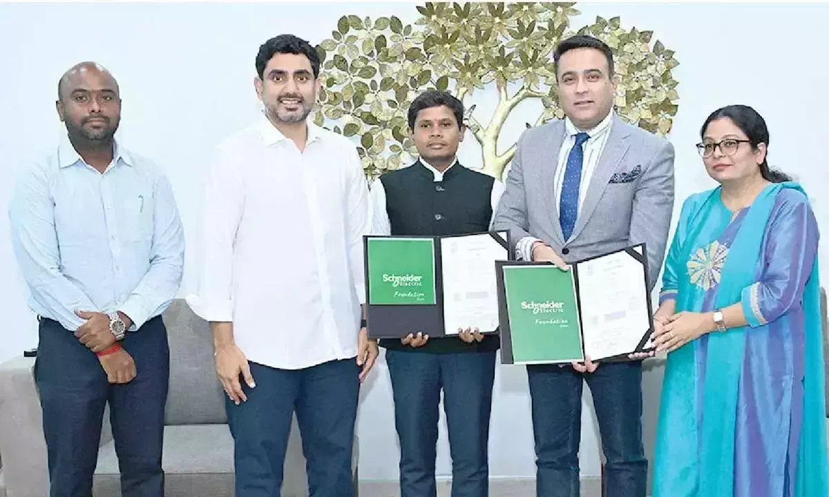 Andhra सरकार और श्नाइडर इलेक्ट्रिक इंडिया फाउंडेशन ने कौशल प्रशिक्षण के लिए समझौता ज्ञापन पर हस्ताक्षर किए