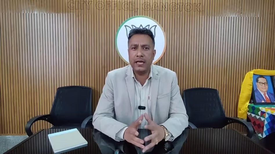 Sikkim ने पाकिस्तानी नागरिकों के निर्वासन पर राज्य की चुप्पी पर सवाल उठाए