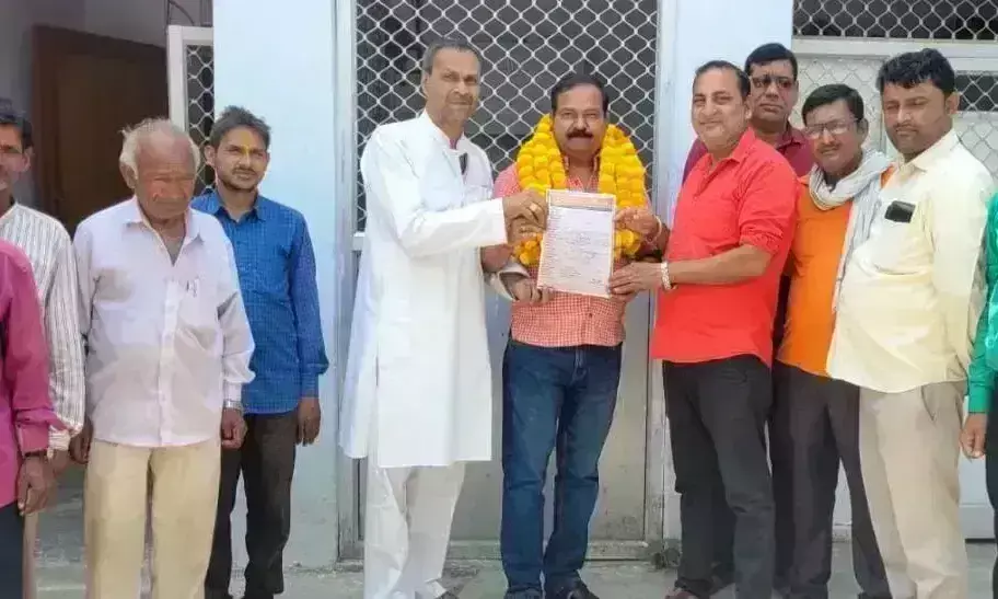 Basti: ईष्टदेव बने विकासशील उद्योग व्यापार एसोसिएशन के मंडल अध्यक्ष