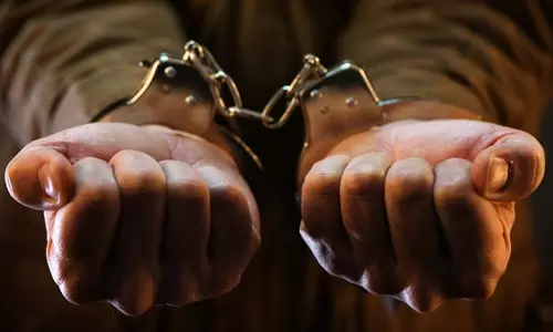 Arrested Pakistani Citizen ने 2021 विधानसभा चुनाव और 2024 लोकसभा चुनाव में मतदान किया Arrested Pakistani Citizen ने 2021 विधानसभा चुनाव और 2024 लोकसभा चुनाव में मतदान किया