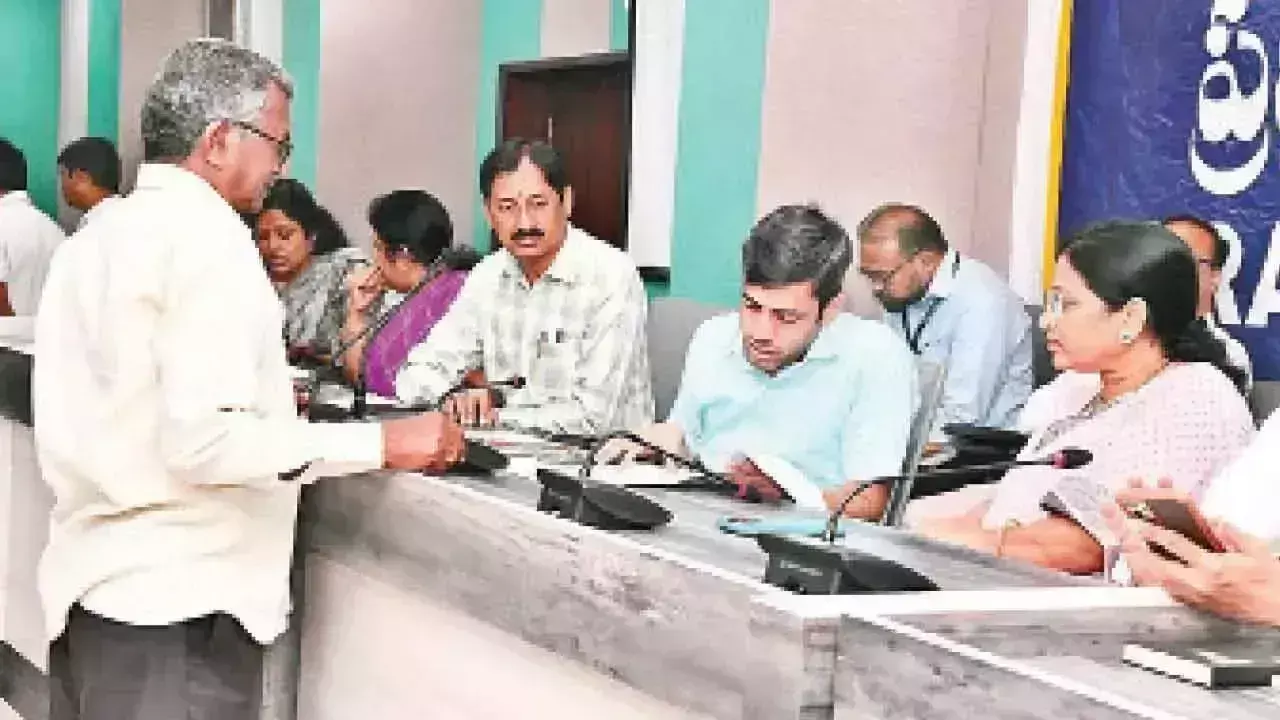 GHMC को प्रजावाणी में 171 आवेदन प्राप्त हुए