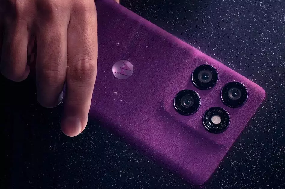 Motorola Edge 60 Pro भारत में हुआ लॉन्च: जानिए कीमत और फीचर्स Motorola Edge 60 Pro भारत में हुआ लॉन्च: जानिए कीमत और फीचर्स