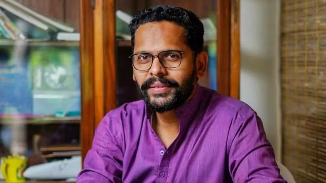 Kerala: पी सरीन को उच्च वेतन के साथ विज्ञान केरलम का सलाहकार नियुक्त किया गया Kerala: पी सरीन को उच्च वेतन के साथ विज्ञान केरलम का सलाहकार नियुक्त किया गया