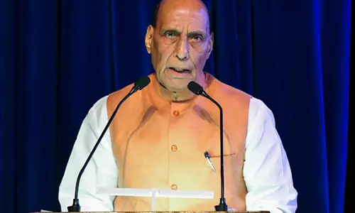 रक्षा मंत्री ने Operation Sindoor के बाद सेना, वायुसेना और नौसेना प्रमुखों से बात की