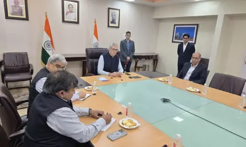 Omar Abdullah ने सुरक्षा उपायों का आकलन करने के लिए बैठक की