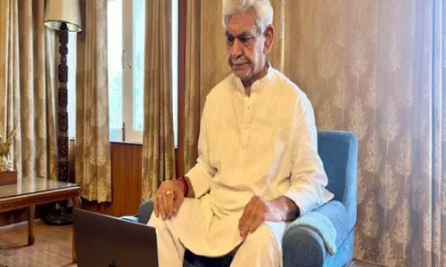 J-K Lt. Governor Manoj Sinha ने सीमावर्ती जिलों में स्थिति की समीक्षा की