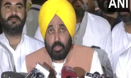 पंजाब भारतीय सेना के साथ खड़ा है: Punjab CM ने ऑपरेशन सिंदूर की सराहना की पंजाब भारतीय सेना के साथ खड़ा है: Punjab CM ने ऑपरेशन सिंदूर की सराहना की