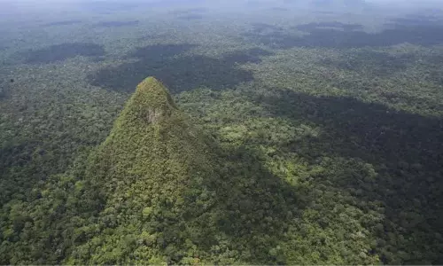 Cerro El Cono: पेरू की पहाड़ी जिसने वैज्ञानिकों को उलझा दिया Cerro El Cono: पेरू की पहाड़ी जिसने वैज्ञानिकों को उलझा दिया