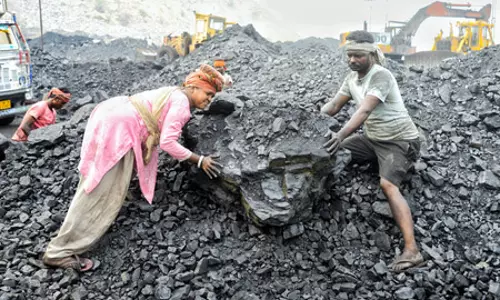 कैबिनेट ने पावर सेक्टर में कोयला आवंटन के लिए संशोधित शक्ति पॉलिसी को दी मंजूरी कैबिनेट ने पावर सेक्टर में कोयला आवंटन के लिए संशोधित शक्ति पॉलिसी को दी मंजूरी