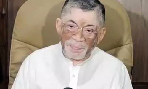 पीएम मोदी के नेतृत्व में आतंकवाद के खिलाफ भारतीय सेना की कार्रवाई पर देशवासियों को गर्व : राज्यपाल संतोष गंगवार पीएम मोदी के नेतृत्व में आतंकवाद के खिलाफ भारतीय सेना की कार्रवाई पर देशवासियों को गर्व : राज्यपाल संतोष गंगवार