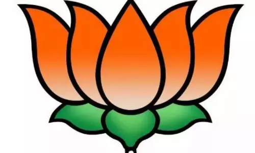 Telangana: भाजपा नेताओं ने रेवंत से पद छोड़ने की मांग की
