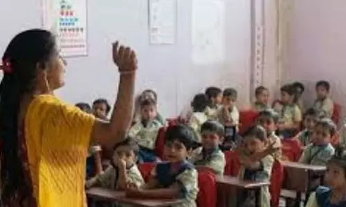 Goa स्कूल प्रबंधन संघ ने संविदा शिक्षक नियुक्तियों को समाप्त करने की मांग की Goa स्कूल प्रबंधन संघ ने संविदा शिक्षक नियुक्तियों को समाप्त करने की मांग की