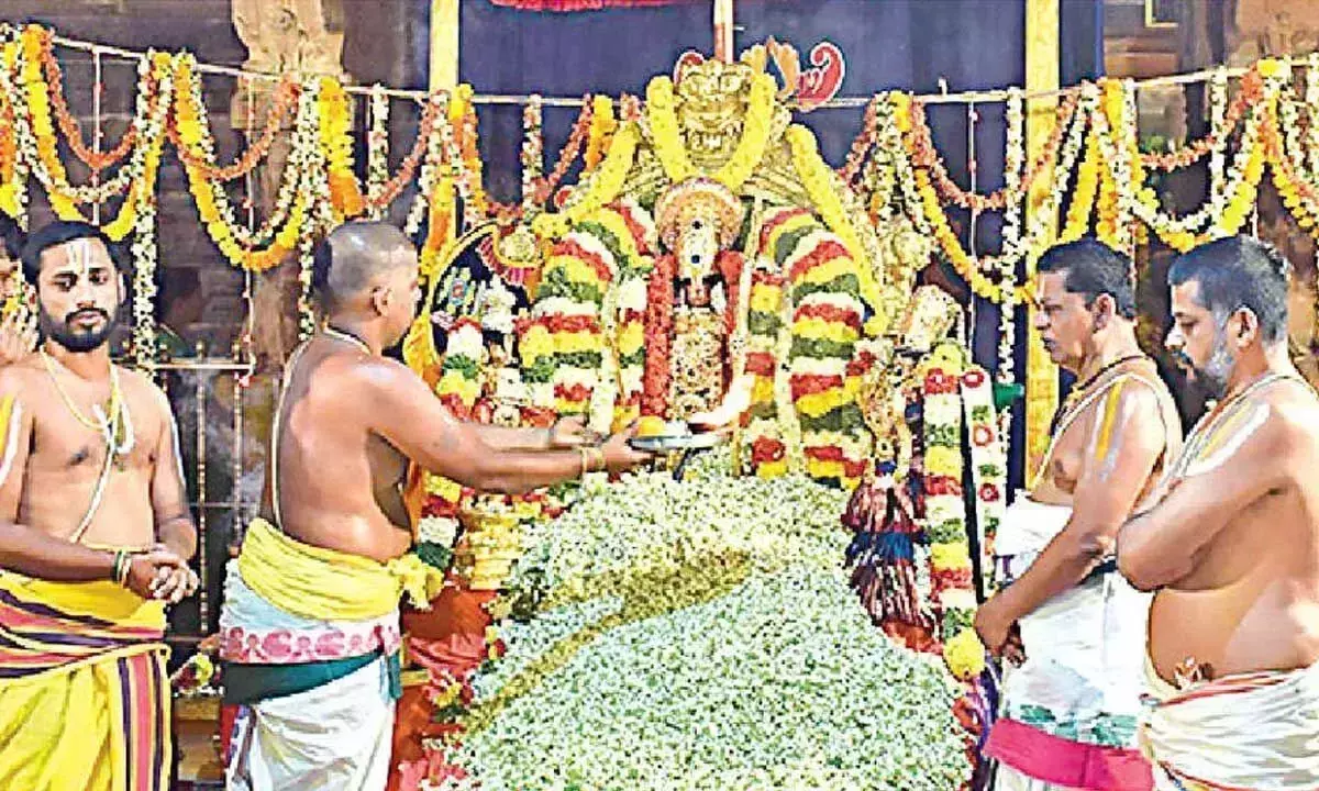 Andhra: वोंटीमिट्टा श्री कोडंडाराम स्वामी मंदिर में श्री सीता जयंती का भव्य उत्सव