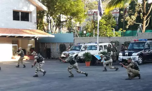 Hyderabad में हवाई हमले की ड्रिल में रक्षा इकाइयां शामिल नहीं होंगी Hyderabad में हवाई हमले की ड्रिल में रक्षा इकाइयां शामिल नहीं होंगी