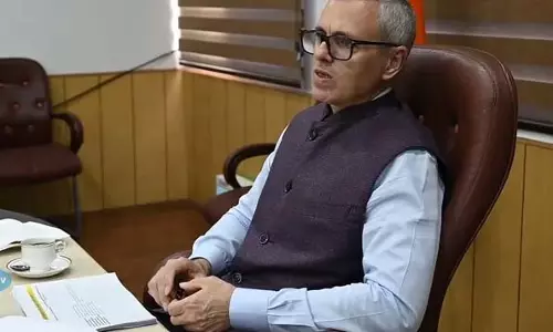 सीएम उमर ने J&K के कई जिलों के डीसी के साथ आपात बैठक की अध्यक्षता की
