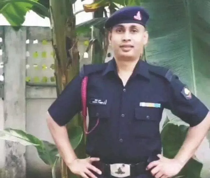 आर्मी का अफसर शहीद, पुंछ में पाकिस्तानी गोलीबारी आर्मी का अफसर शहीद, पुंछ में पाकिस्तानी गोलीबारी