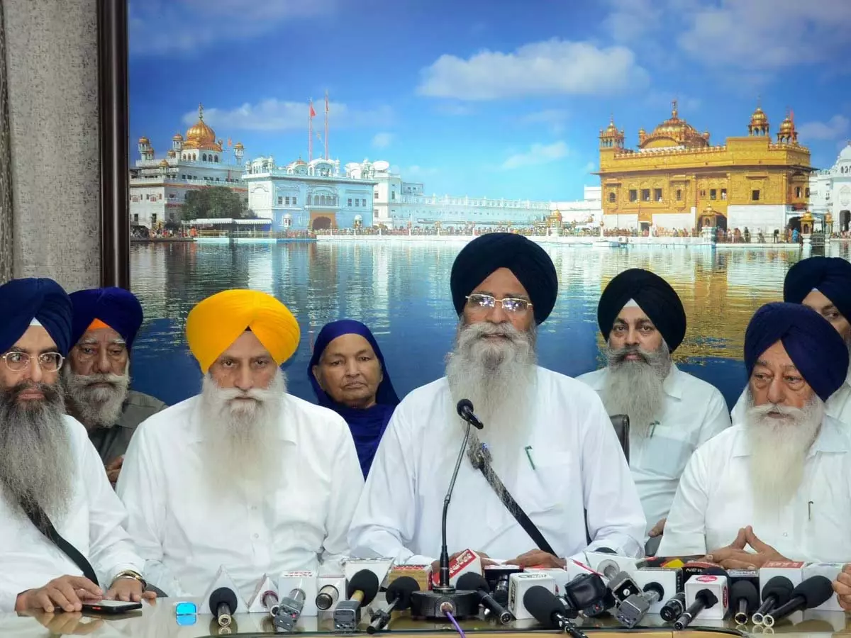 बॉर्डर में गोलीबारी के बीच गुरुद्वारे बनेंगे पनाह बॉर्डर में गोलीबारी के बीच गुरुद्वारे बनेंगे पनाह