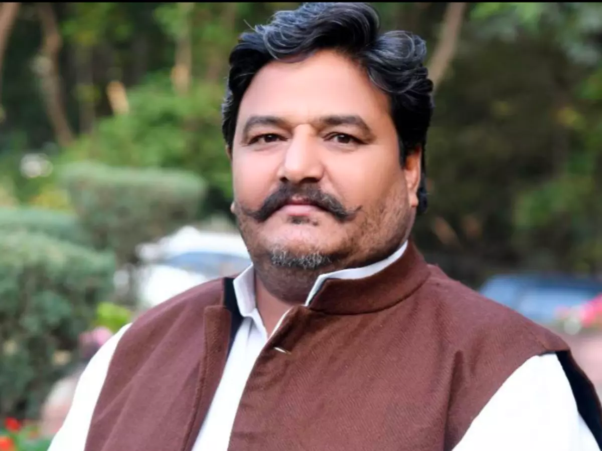 Morena: मध्य प्रदेश के पूर्व मंत्री गिर्राज दंडोतिया सड़क हादसे में घायल Morena: मध्य प्रदेश के पूर्व मंत्री गिर्राज दंडोतिया सड़क हादसे में घायल