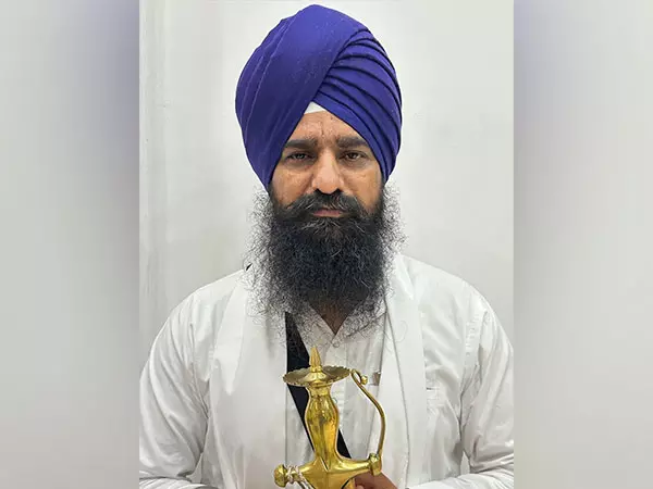 अकाल तख्त ने Poonch में हुए हमले की निंदा की, भारत और पाकिस्तान के बीच शांति की अपील की अकाल तख्त ने Poonch में हुए हमले की निंदा की, भारत और पाकिस्तान के बीच शांति की अपील की