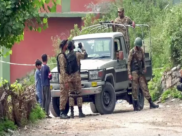 सिंगापुर ने यात्रा परामर्श जारी किया, नागरिकों से भारत के J-Kऔर पाकिस्तान की गैर-जरूरी यात्रा से बचने का आग्रह किया सिंगापुर ने यात्रा परामर्श जारी किया, नागरिकों से भारत के J-Kऔर पाकिस्तान की गैर-जरूरी यात्रा से बचने का आग्रह किया