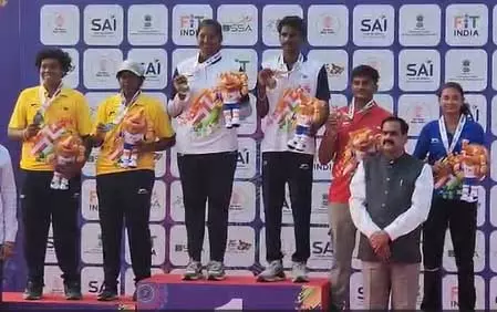 खेलो इंडिया यूथ गेम्स: गोल्ड मेडलिस्ट मानव जाधव और तेजल साल्वे का आर्चरी में ओलंपिक मेडल जीतने का सपना खेलो इंडिया यूथ गेम्स: गोल्ड मेडलिस्ट मानव जाधव और तेजल साल्वे का आर्चरी में ओलंपिक मेडल जीतने का सपना