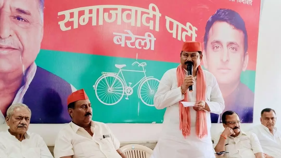 Bareilly: कार्यकर्ताओं को झूठे मुकदमों में फंसाया गया तो सड़क पर उतरेंगे: शिवचरन कश्यप Bareilly: कार्यकर्ताओं को झूठे मुकदमों में फंसाया गया तो सड़क पर उतरेंगे: शिवचरन कश्यप