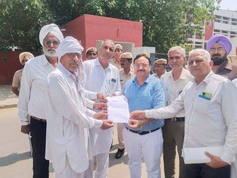 Haryana: पेंशनर्स ने चिकित्सा भत्ते में बढ़ोतरी की मांग की Haryana: पेंशनर्स ने चिकित्सा भत्ते में बढ़ोतरी की मांग की