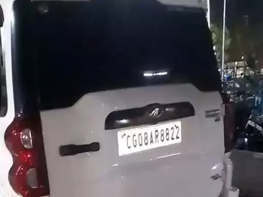 स्कार्पियो ने रौंदा, 3 लड़के ICU में लड़ रहे जिंदगी-मौत से स्कार्पियो ने रौंदा, 3 लड़के ICU में लड़ रहे जिंदगी-मौत से