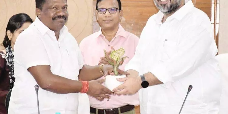 Bhubaneswar मंत्री नाइक ने ग्रामीण नवाचार का आह्वान किया Bhubaneswar मंत्री नाइक ने ग्रामीण नवाचार का आह्वान किया