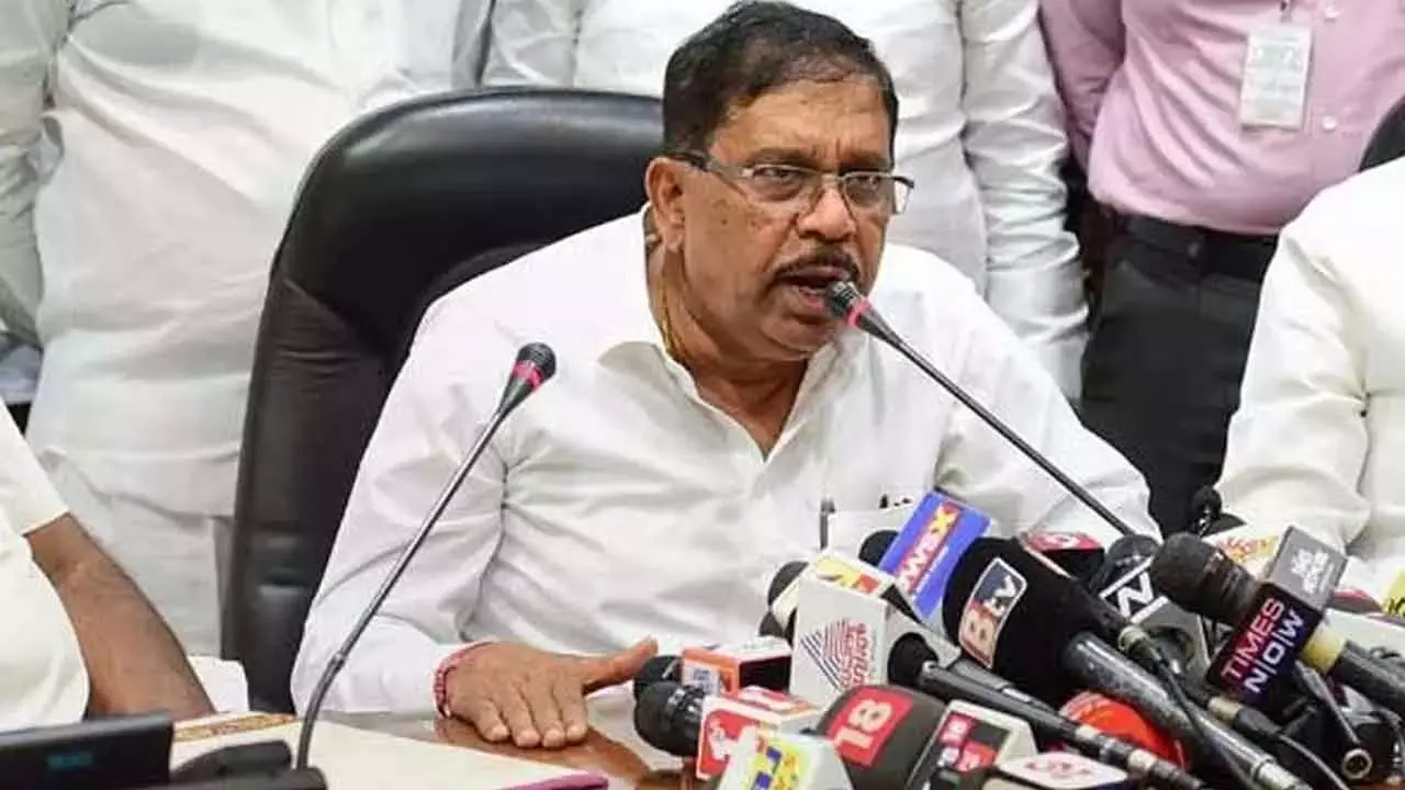 महत्वपूर्ण प्रतिष्ठानों की सुरक्षा के लिए कदम उठाए गए: Home Minister महत्वपूर्ण प्रतिष्ठानों की सुरक्षा के लिए कदम उठाए गए: Home Minister